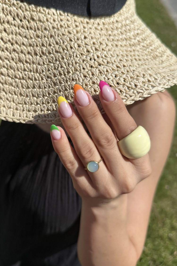 Colorful Frenchies – Gel Polish Look von Nailster, Bild 2