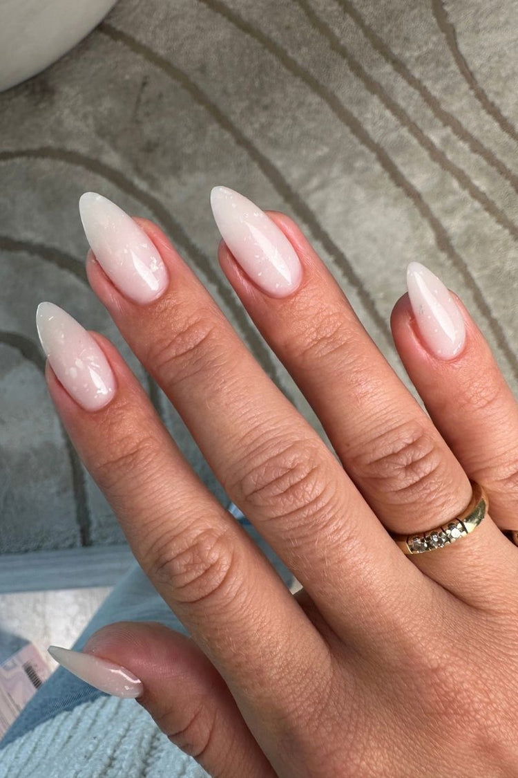 Glow Getter · 571 – Builder Gel von Nailster, Bild 3