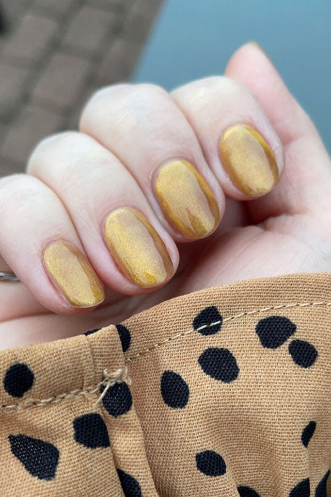 Golden Glow Cat Eye · 321 – Gel Polish Cat Eye von Nailster, Bild 3