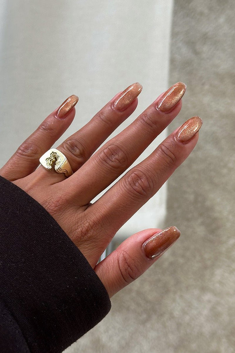 Hazelnut Cat Eye · 497 – Gel Polish Cat Eye von Nailster, Bild 3