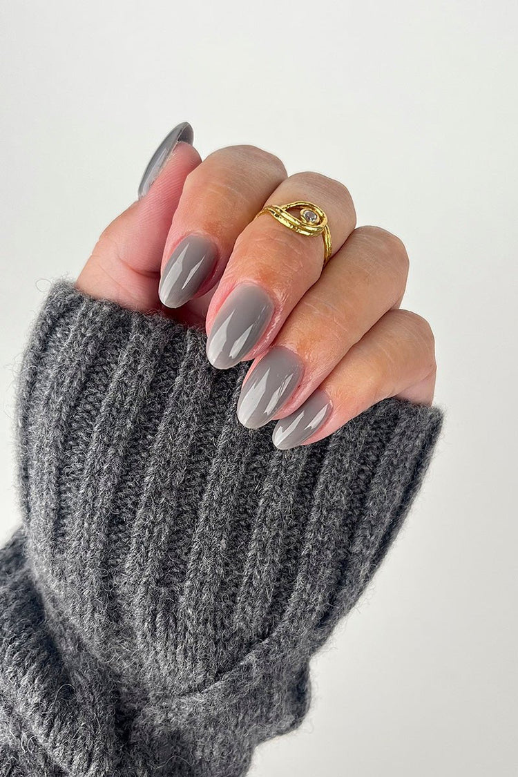 Cloudy Grey · 448 – Liquid Builder Gel von Nailster, Bild 3