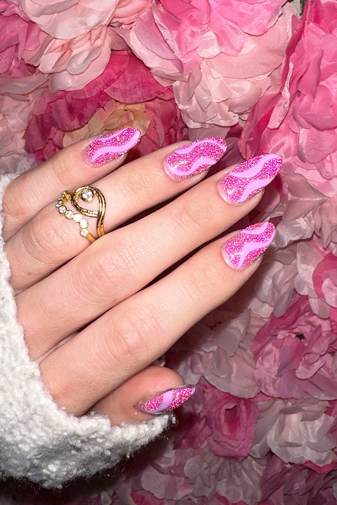 Reflective Pink · 360 – Gel Polish von Nailster, Bild 3