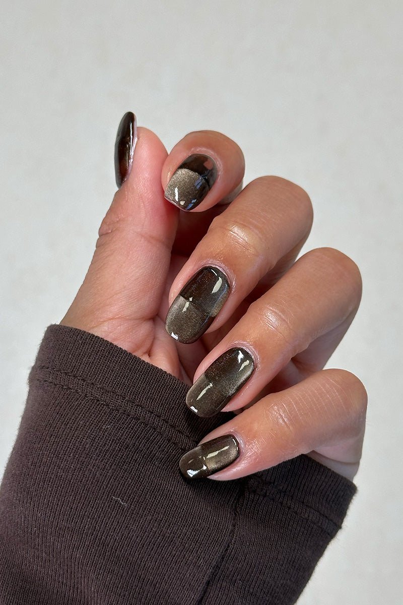 Square Cat Eye Look