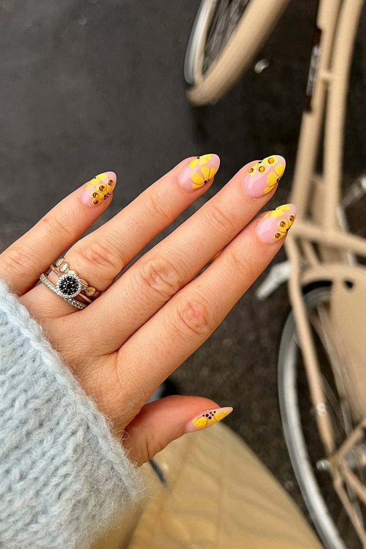 Sunflower Kiss · 56 – Gel Polish von Nailster, Bild 3